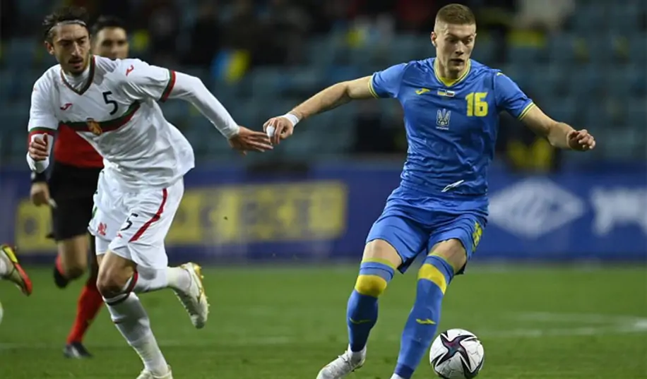 Арбитр не засчитал три гола сборной Украины. Лишь мяч Степаненко помог уйти от поражения Болгарии