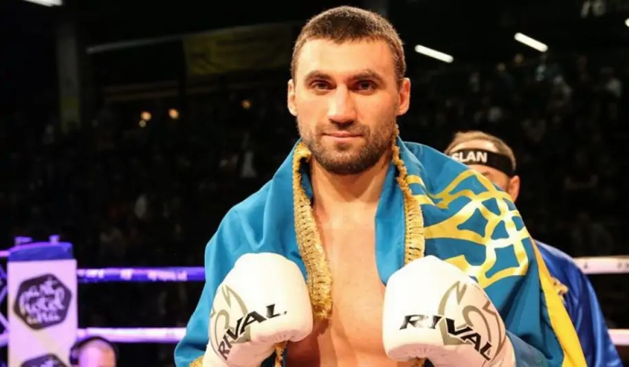 Один з кращих українських супертяжів вилетів в США на бій проти боксера, який нокаутував Усика