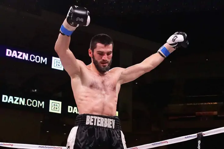 Бетербієв: «Усик зараз кращий боксер з тих, що були у України»