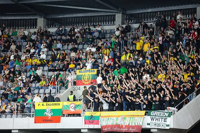 UEFA оштрафував Литву за кричалки проти путіна