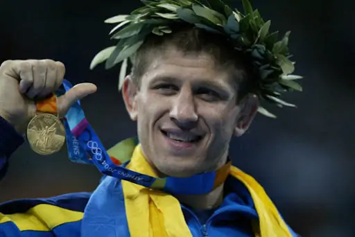Он покорил не только Олимпиаду-2004, но и сердца болельщиков. Эльбрус Тедеев – легенда вольной борьбы Украины