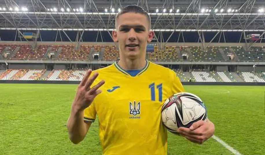 Сборная Украины могла потерять одного из форвардов перед матчем с Боснией