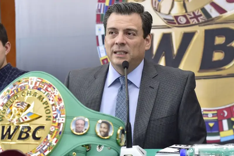 Президент WBC: «Альварес заслужил статус лучшего боксера мира»