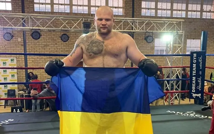 Украинский «Халк» перед боем перевесил соперника на более чем на 30 кг