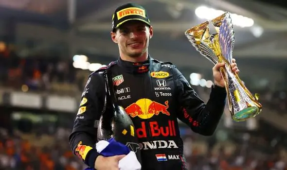 Албон: « Red Bull і Ферстаппен заслужили титул »