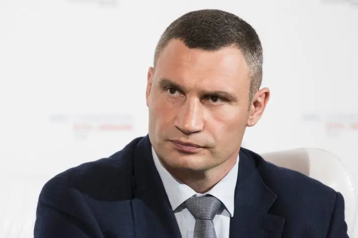 Кличко задержал двух вандалов в Киеве
