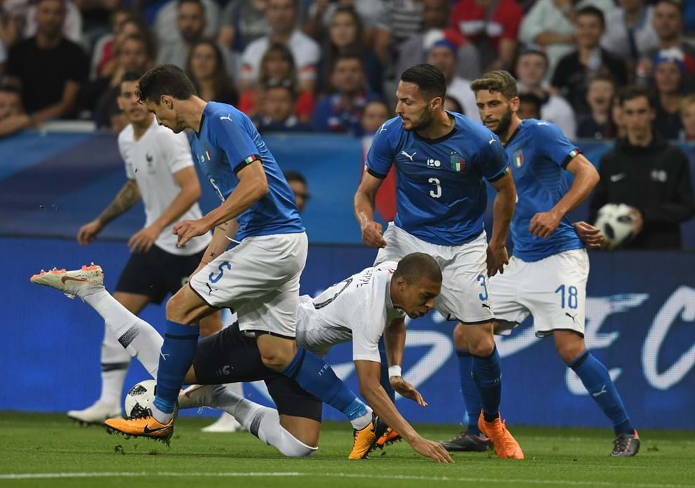 Смотреть прямую трансляцию футбола матча англия италия