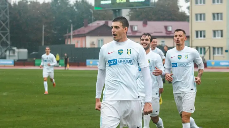 «Полесье» вышло в лидеры Первой лиги, обыграв «Буковину»