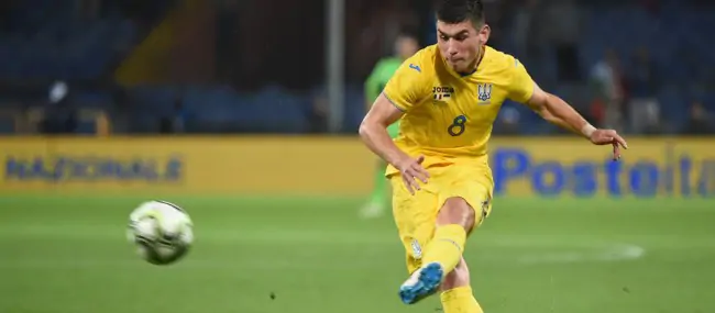 Малиновский – лучший игрок сборной Украины в отборе на Евро-2020