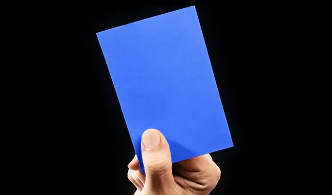 Введение синих карточек отложено