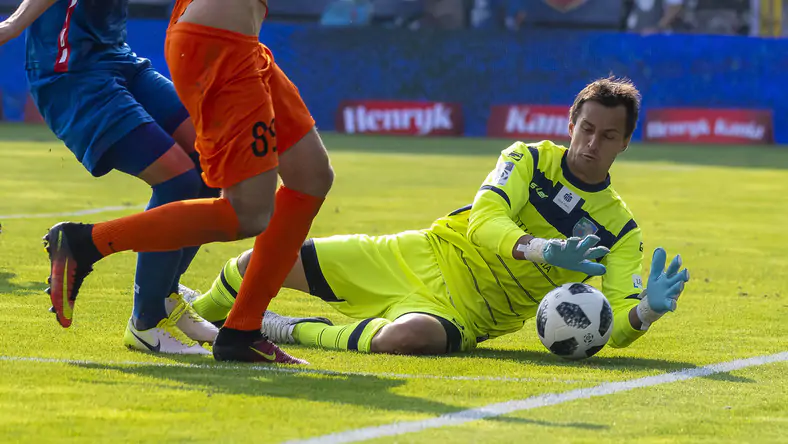 Бывший вратарь «Шахтера» Каниболоцкий начудил в матче чемпионата Польши