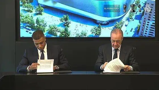Мбаппе офіційно підписав контракт з Реалом