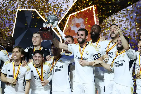 Лунин выиграл седьмой трофей. Реал разгромил Барселону в финале Суперкубка Испании