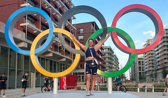 До Олімпійського селища прибули перші українські атлети