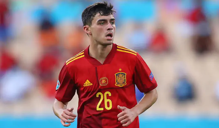 Енріке – про 18-річному півзахиснику збірної Іспанії: « Навіть Іньєста так не грав »
