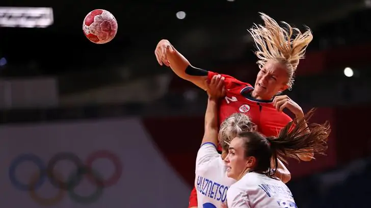 Женская сборная России по гандболу обыграла команду Норвегии на Олимпиаде в Токио