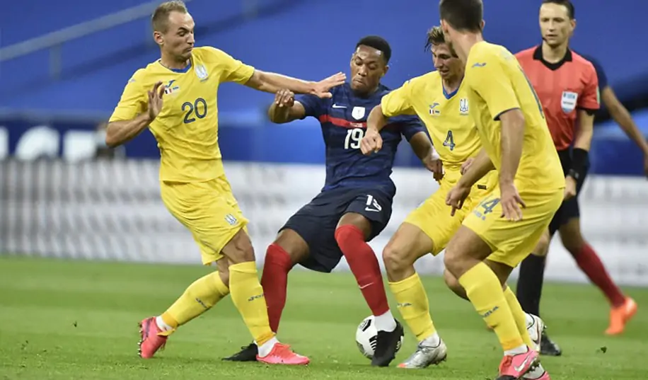 Учасники матчу Франція – Україна визначилися з комплектами форм