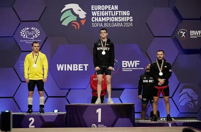 Залипский – серебряный призер чемпионата Европы по тяжелой атлетике