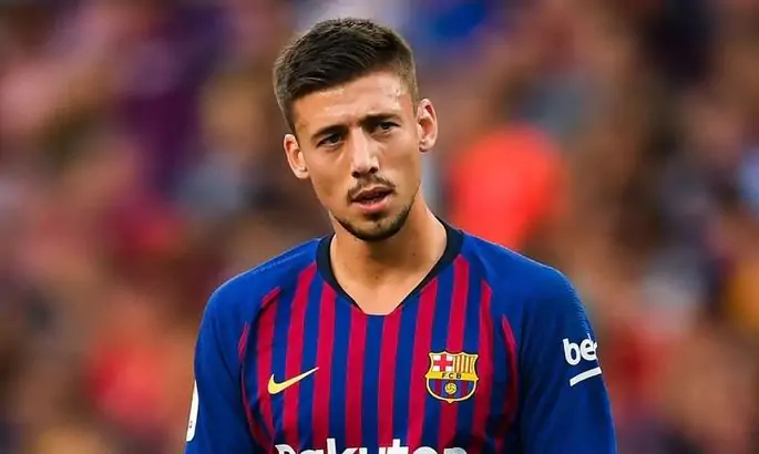 Защитник «Барселоны» потерял часть зуба в матче с «Ливерпулем»