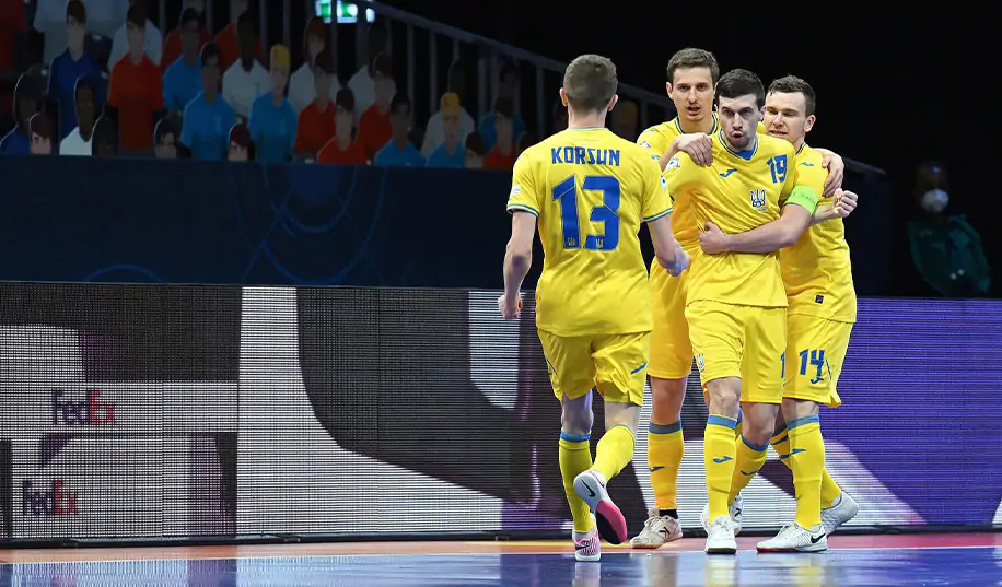 Збірна України може зіграти з Росією, якщо пройде Казахстан