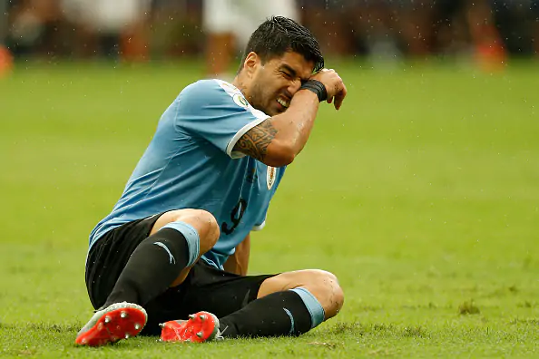 Суарес разрыдался после того, как лишил сборную Уругвая полуфинала Кубка Америки