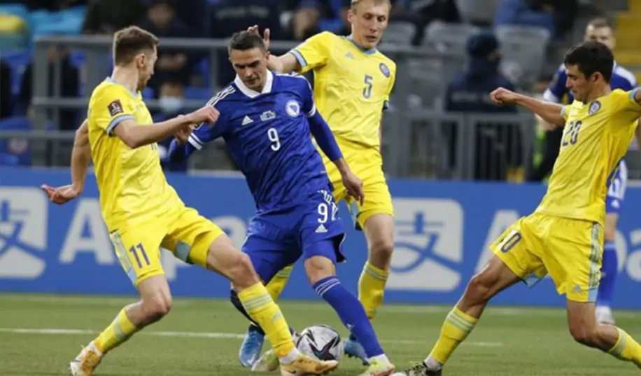 Автор дубля в ворота Казахстану поділився очікуваннями від матчу з Україною