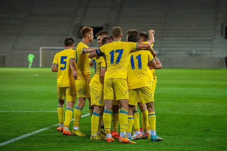 Молодежная сборная Украины разгромила Люксембург, добыв четверую победу подряд
