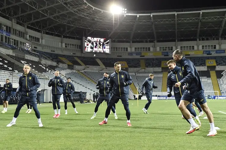 «Одесса, мы не виделись 5 лет». Игроки сборной Украины попросили у болельщиков прийти на стадион на матч с Болгарией