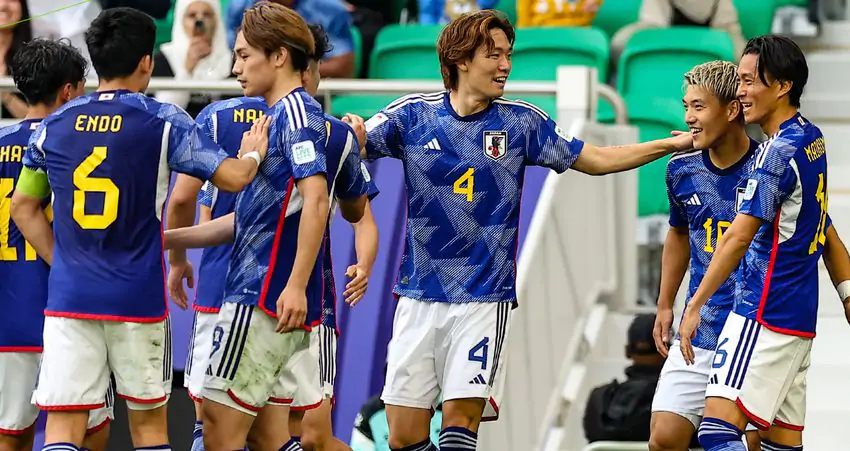 Сборная Японии вышла в четвертьфинал Кубка Азии