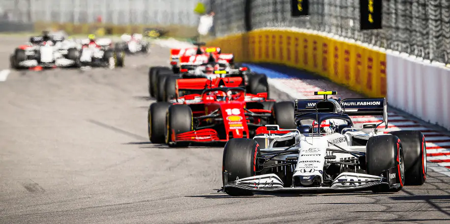 Старт сезона Формулы-1 официально перенесен. Опубликован новый календарь Гран-при