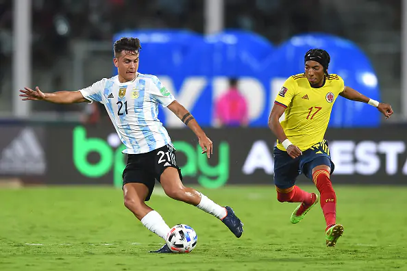 Аргентина минимально одолела Колумбию благодаря голу Мартинеса