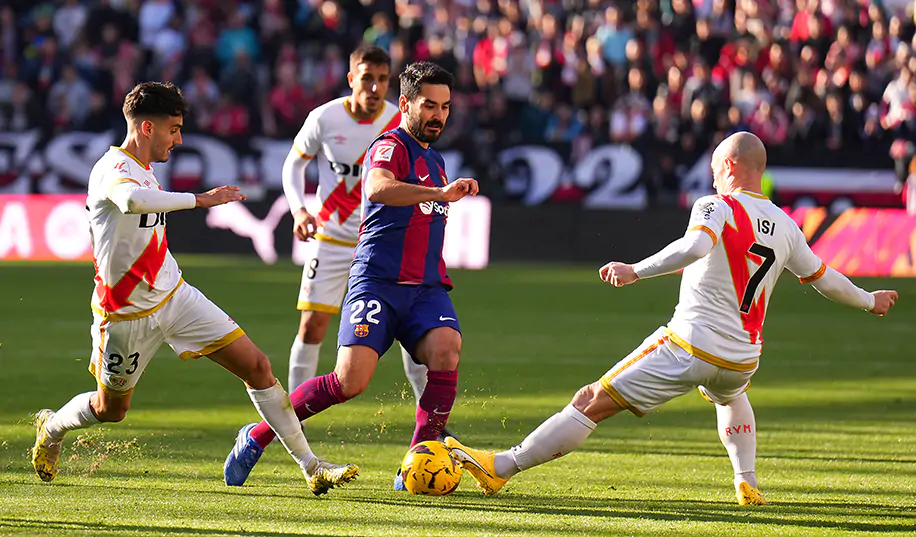 Барселона еле избежала позора с «любимым клубом» Зозули