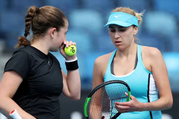 Людмила Киченок и Остапенко не сыграют в финале парного турнира WTA 500 в Аделаиде