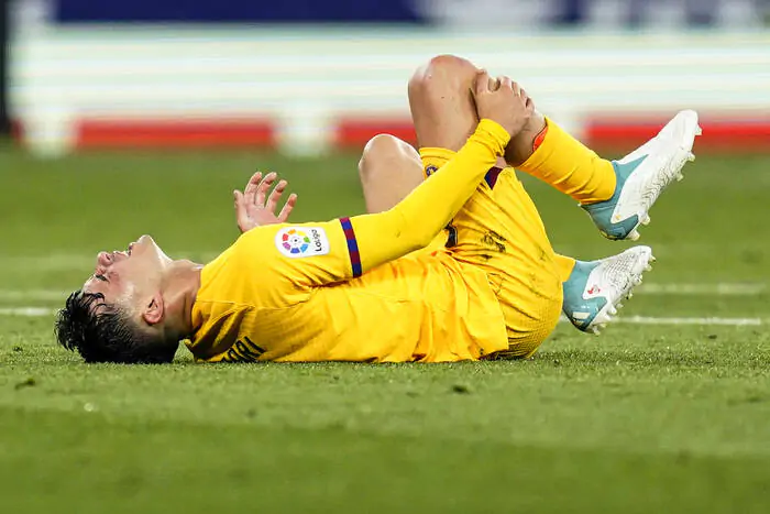 Звездный игрок Барселоны получил травму