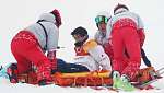 Yuto-Totsuka-crashed-into-the-lip-of-the-halfpipe-and-needed-to-be-stretchered-off-918628.jpg