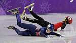 495017AB00000578-5403183-Christie_of_Britain_and_Li_Jinyu_of_China_slide_across_the_ice_a-a-33_1518869394770.jpg