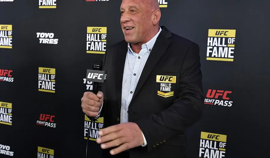 58-летний экс-чемпион UFC проведет бой по правилам бокса