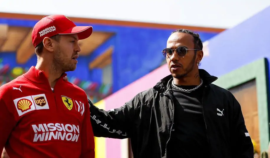 Руководитель Mercedes высказался о слухах связывающих Хэмилтона с Ferrari