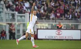 Невероятный гол Коларова со штрафного принес «Роме» победу над «Торино»