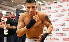 45-летний Мартинес хочет драться за пояс чемпиона мира