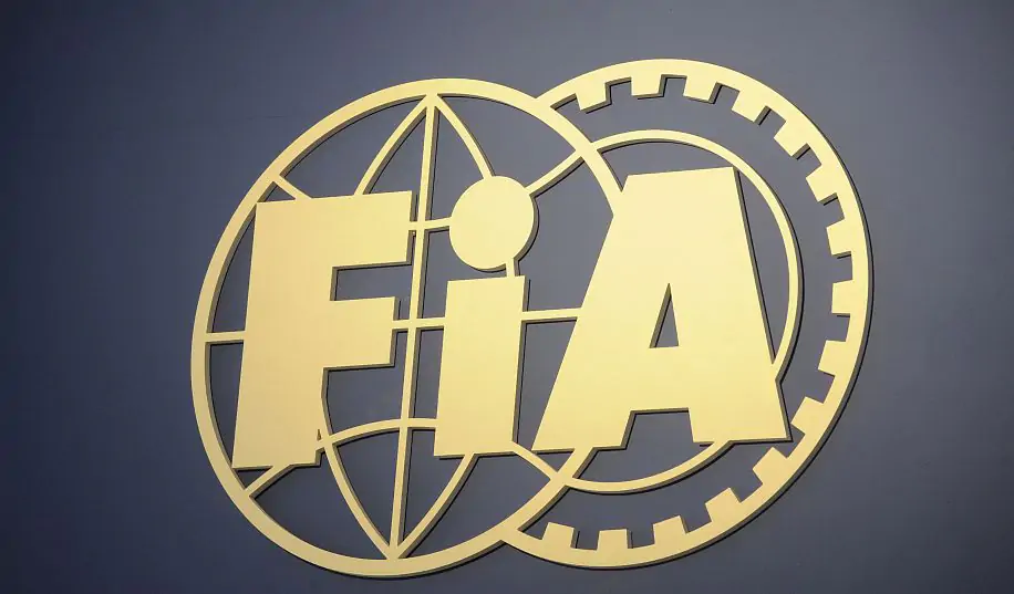 FIA вирішила не усувати пілотів з Росії та Білорусі від міжнародних гонок