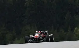 Страшная авария в Формуле-3: двое гонщиков доставлены в больницу. Видео