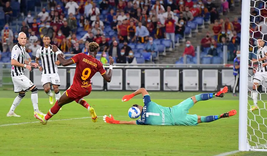 «Рома» благодаря голу Абрахама сумела переиграть «Удинезе»