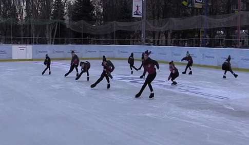 ХК «Донбасс» побывал на открытии катка в Мариуполе