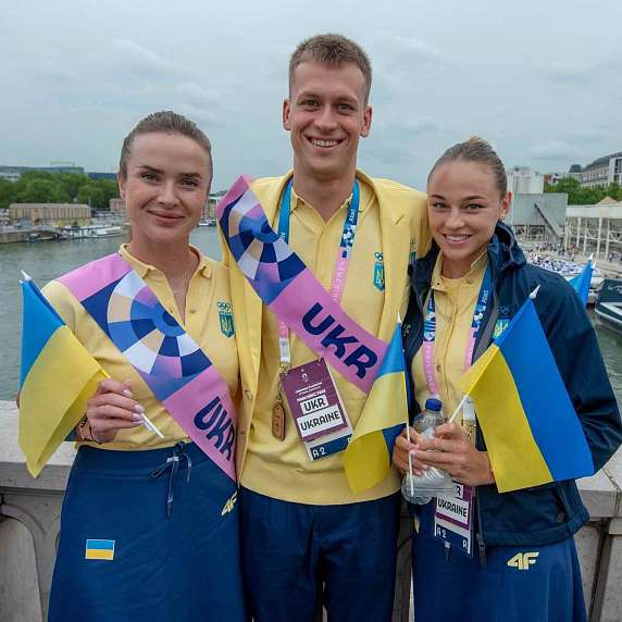 Церемонія запалення Олімпійського вогню та Сергій Бубка в Парижі