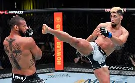 Перемога Сантоса, і зупинка бою через зіткнення головами. Результати всіх поєдинків турніру UFC Fight Night 193