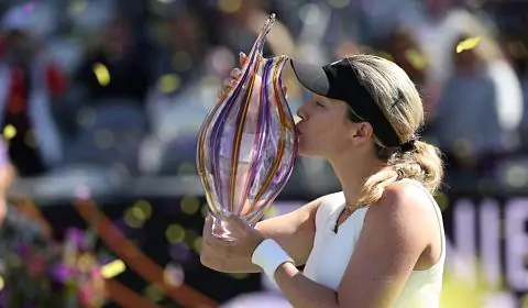 Коллинз выиграла турнир WTA 500 в Чарльстоне, обыграв в финале Касаткину