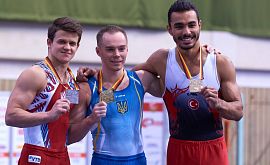 Верняев десятый раз в карьере стал спортсменом месяца в Украине и сравнялся с Харлан
