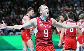 Глава FIVB осудил российского волейболиста за плевок в польского депутата