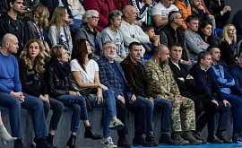 Коломойского обвиняют в угрозах судьям матча «Днепр» – «Прометей»